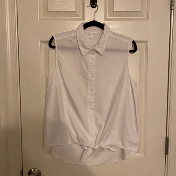 POPSUGAR Tops - POPSUGAR NWOT Sleeveless Button Up Top Size Large